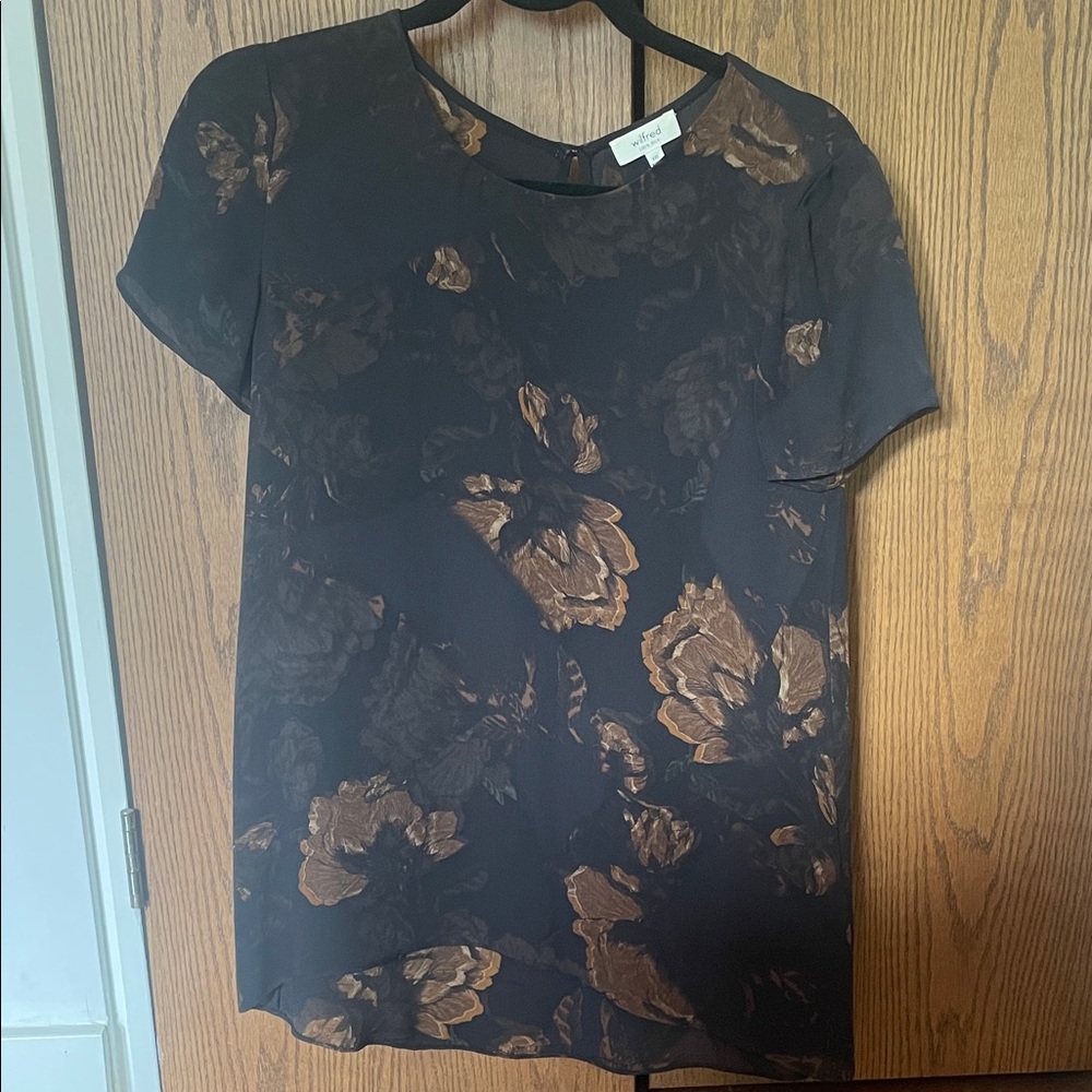 Wilfred Black Floral Short Sleeve Blouse with Brown Accents